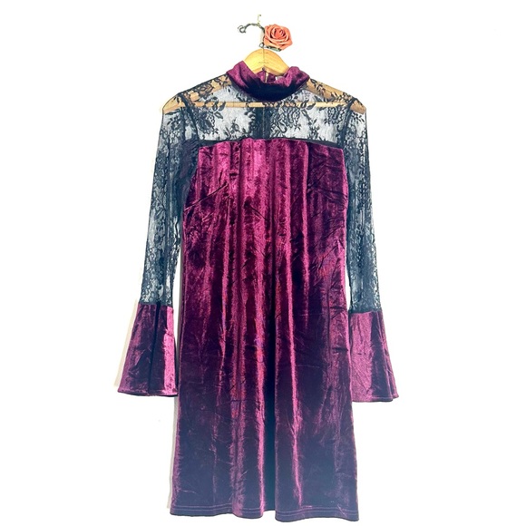 Dresses & Skirts - KINIKISS | Deep Red Velvet & Black Lace Bell Cuff Bodycon  Dress |Women’s Size M